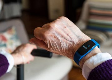 Tailoring wearable technology and telehealth in treating Parkinson’s disease