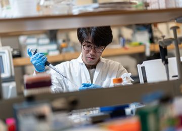 UBC-led biomedical innovation hub to accelerate development and manufacturing of lifesaving medicines for Canadians