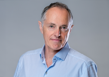 Dr. Poul Sorensen receives Doctors of BC Terry Fox Medal