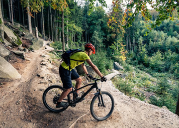 Spinal cord injuries from mountain biking exceed hockey, other high-risk sports